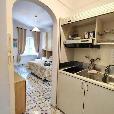 Studio 2 Apartment Capri