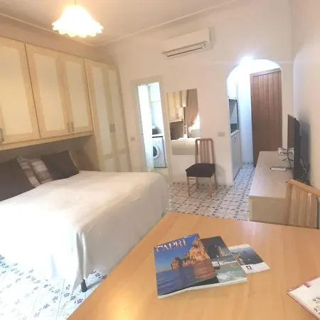 2 * Капри